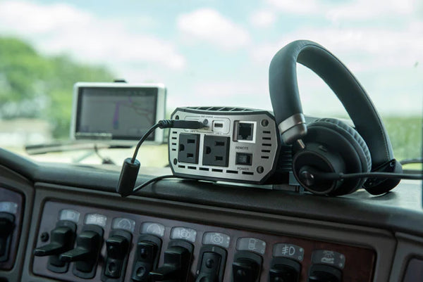 Cobra® Pure Sine 400W Inverter